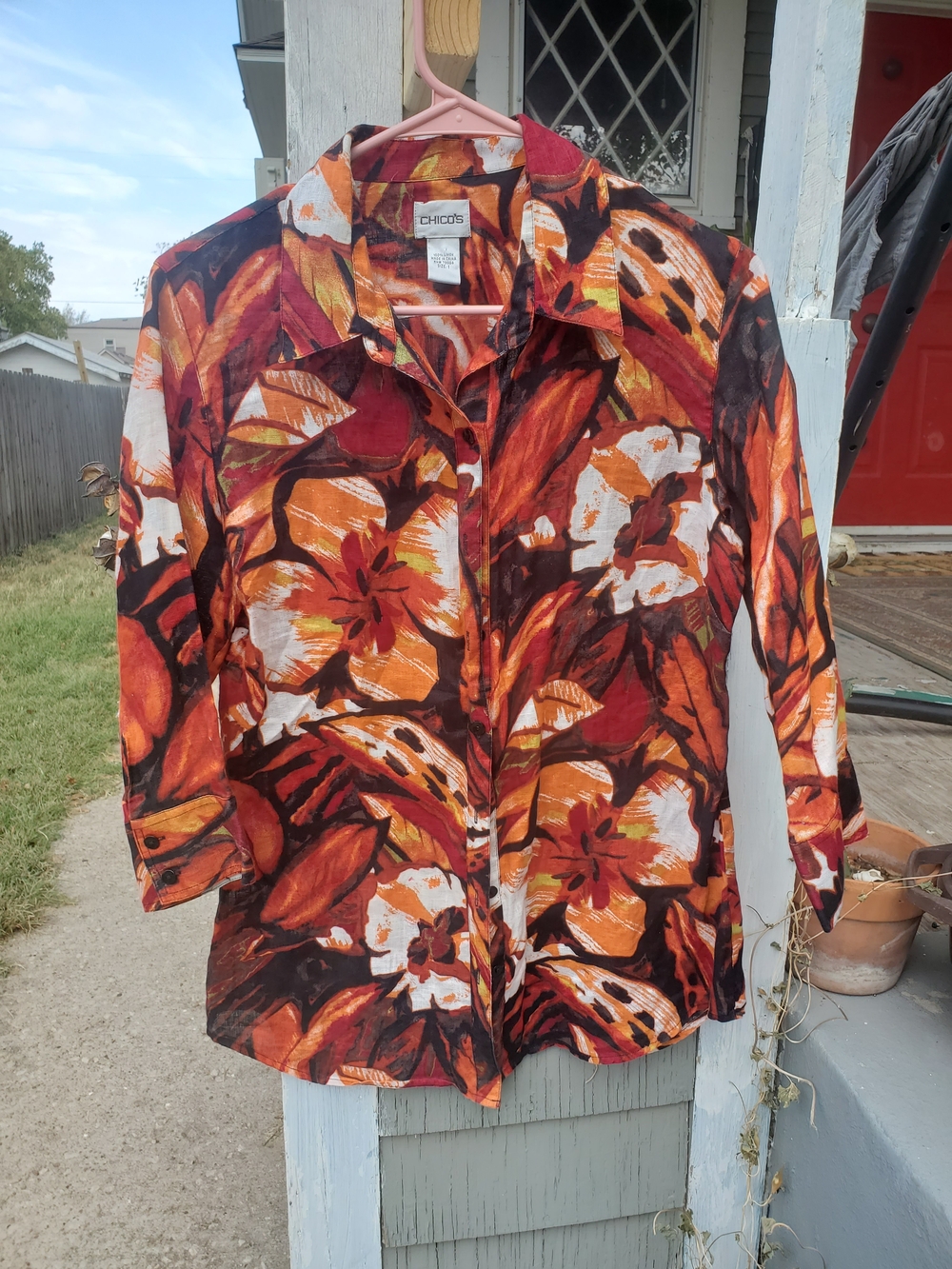 Chico's 100% linen floral button up three quarters sleeves size 1